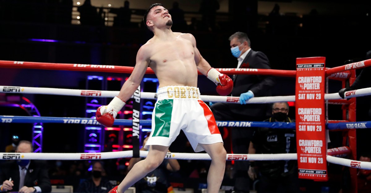 Andres Cortes vs Eridson Garcia leads Zuffa Boxing 05 on Easter