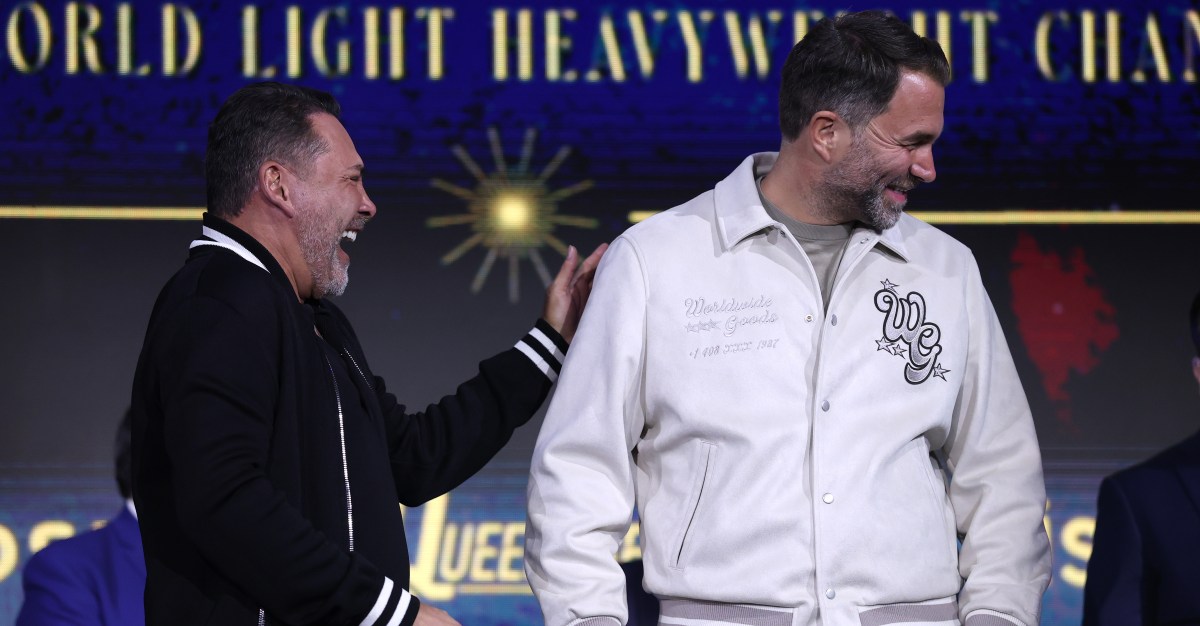 Morning Report: Oscar De La Hoya picks Eddie Hearn to beat Dana White in boxing match
