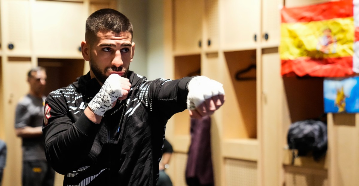 Jake Paul and Ilia Topuria get into heated argument: ‘I’m saying that as a boxer, you suck’