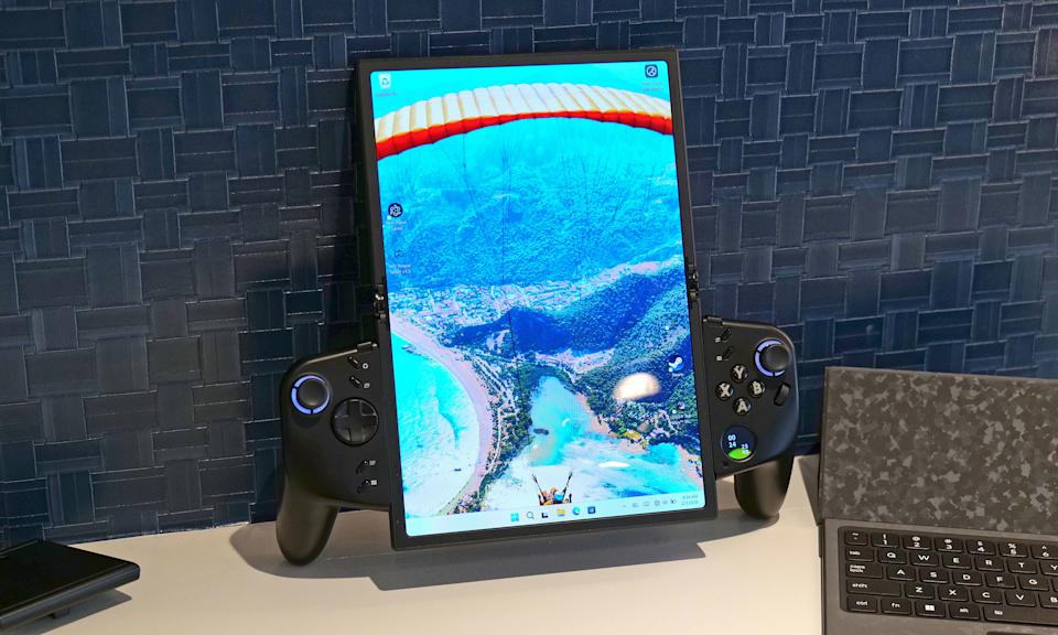 How silly does this look when its flexible display is fully extended in portrait mode?