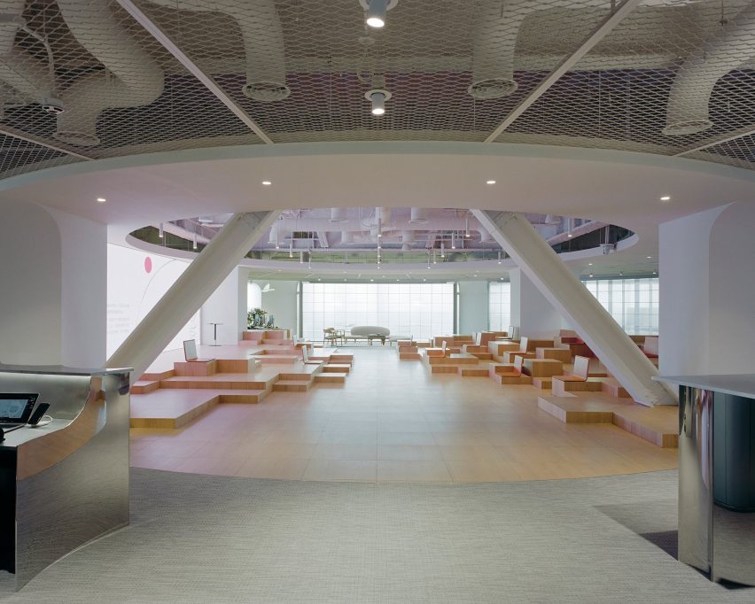 Good Finance office in Taichung by Snøhetta