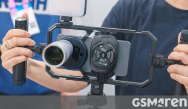 vivo X300 Ultra 400mm and 200mm teleconverter lenses, video cage hands-on