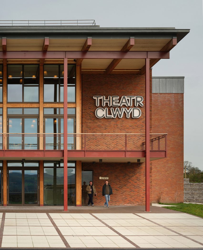 Exterior view of extended Theatr Clwyd in Wales