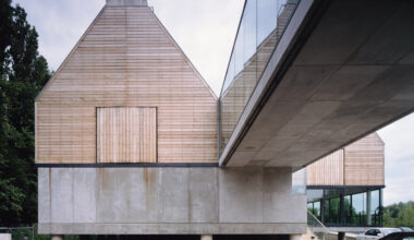 Listing bid to protect David Chipperfield's first major building in UK