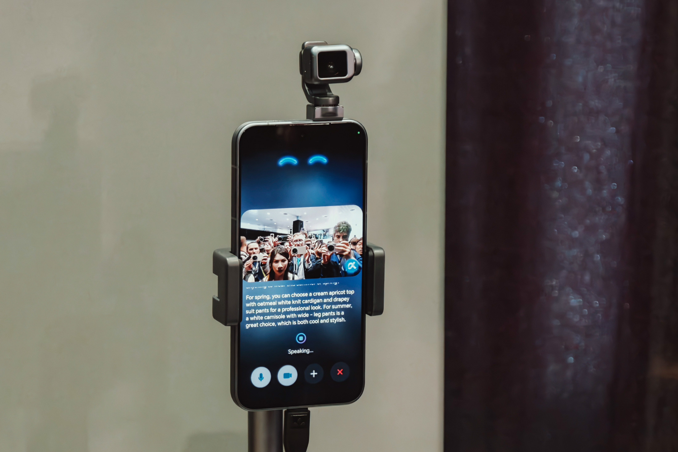 Honor Robot Phone demo at MWC 2026