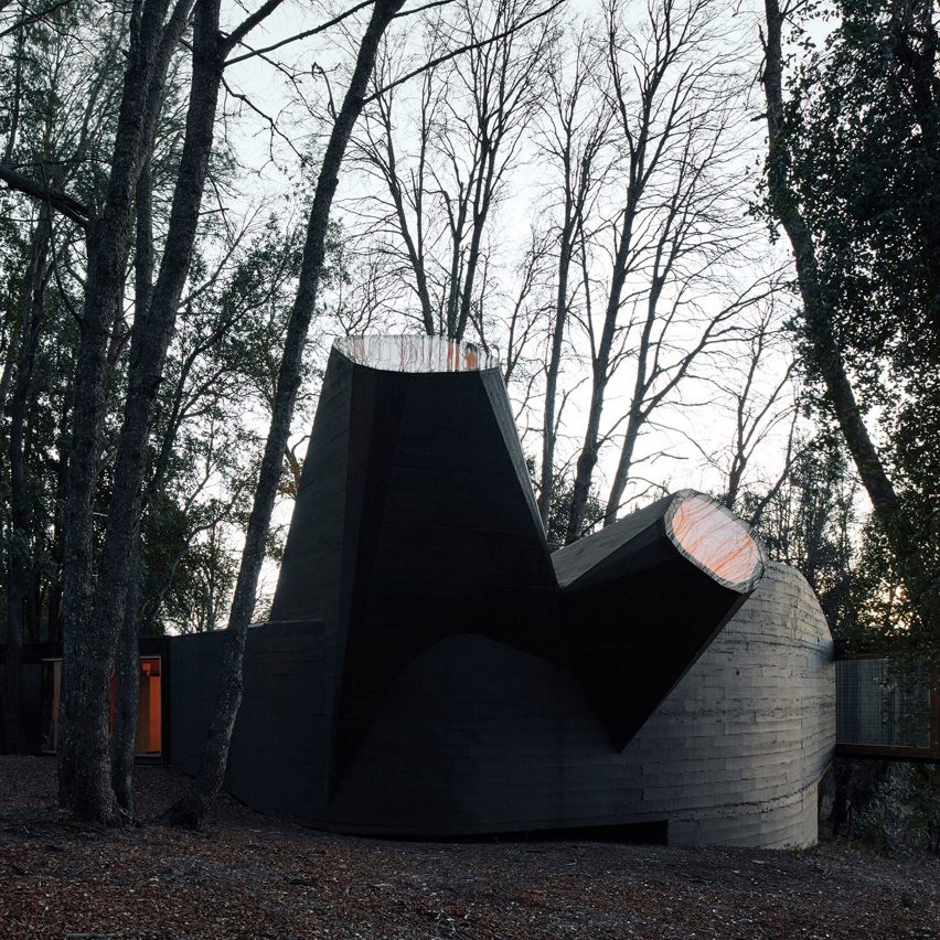 House for the Poem of the Right Angle by Smiljan Radić