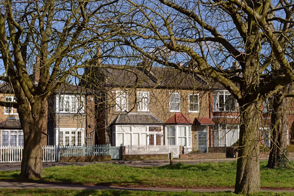 Average UK house price reached a new high in February - London Evening Standard