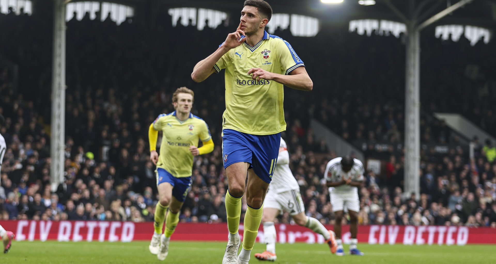 Fulham 0-1 Southampton result – Ross Stewart penalty sees Saints record FA Cup upset and secure quarter-final spot - TNT Sports