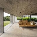 Paula's House / Luciano Kruk - Interior Photography, Living Room, Concrete
