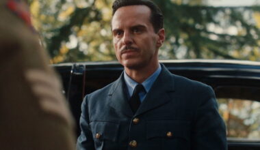 International Trailer: Fraser, Scott In "Pressure"