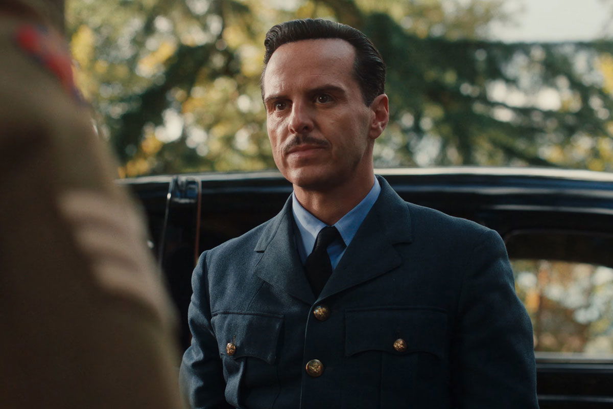 International Trailer: Fraser, Scott In "Pressure"