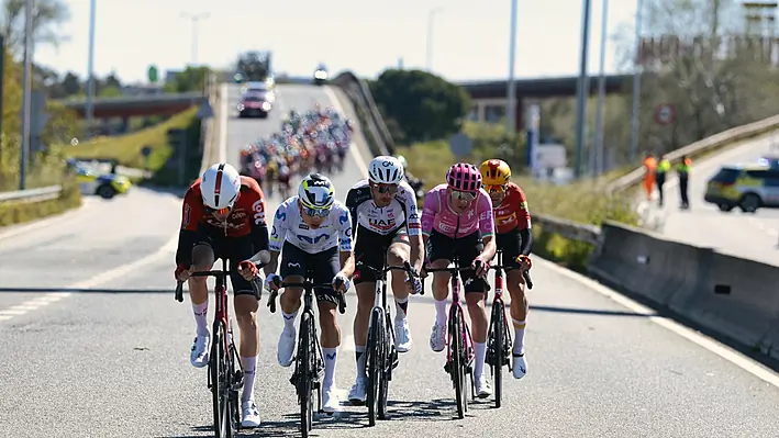 Ireland's Darren Rafferty goes all-out on final Catalunya stage - Video