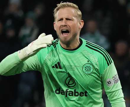 kasper-schmeichel-celtic-st-mirren