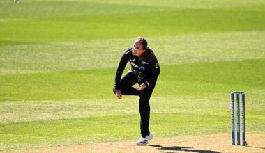 kerr-took-7-for-34-to-keep-zimbabwe-to-102