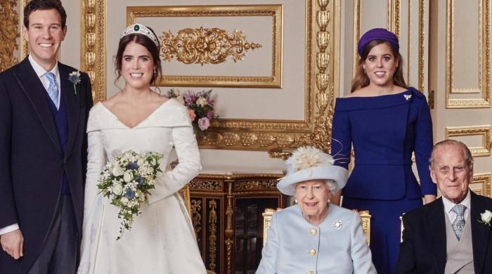 Beatrice, Eugenie's sad goodbye to royal privileges: 'Losing titles'