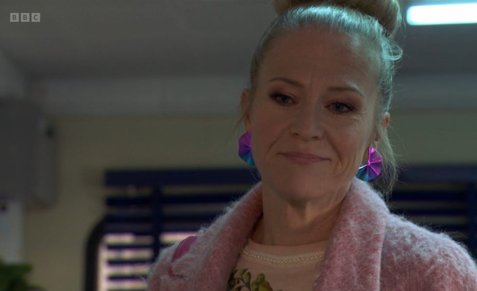 linda carter smiling in eastenders