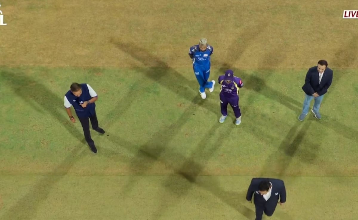 Huge Toss Controversy Hits Mumbai Indians vs Kolkata Knight Riders Clash. Watch