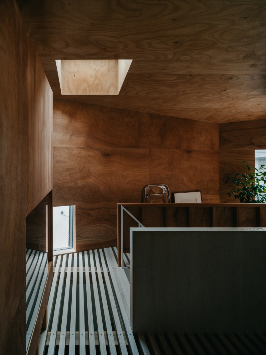 concrete and timber converse in osaka residence through an interplay of solid and void - 6