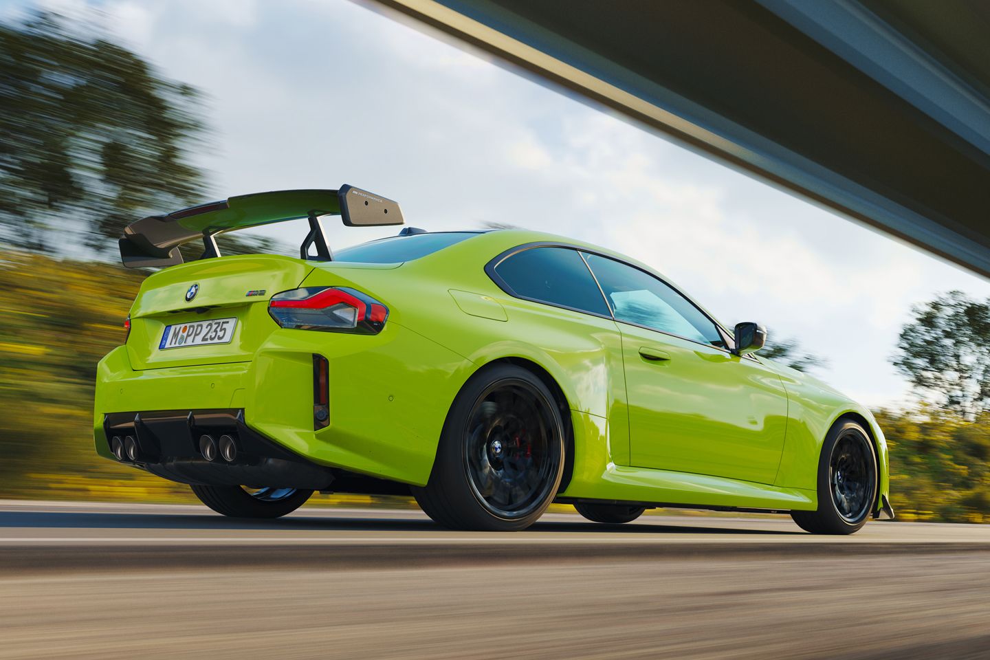 BMW unveils new M Performance Track Kit for M2