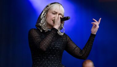 Metric announce 2026 UK, European and Canadian tour with Broken Social Scene and Stars