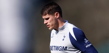 Team news | Van de Ven suspended for Liverpool trip