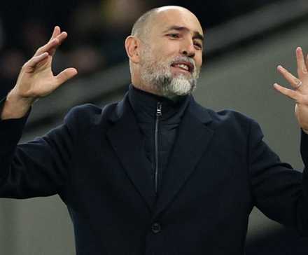 Tottenham Hotspur interim manager Igor Tudor holds his hands up