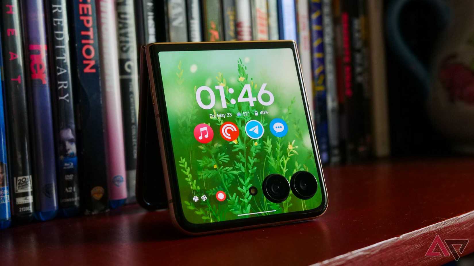 Moto Razr+ (2025) unfolded on a desk