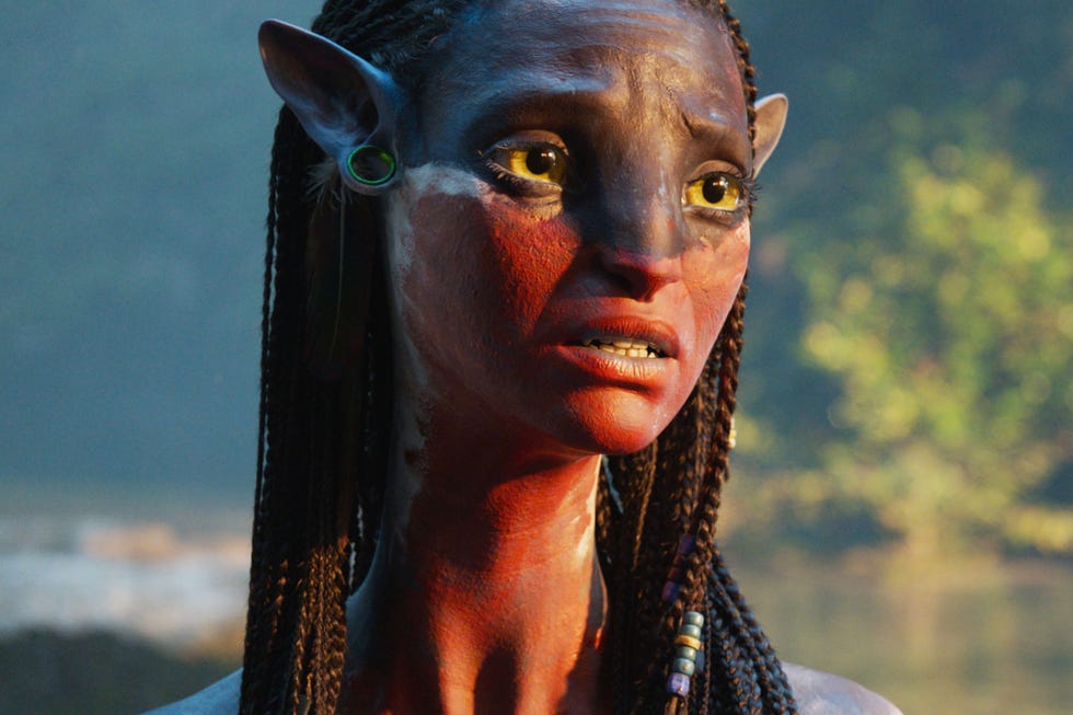 zoe saldana as neytiri, avatar fire and ash