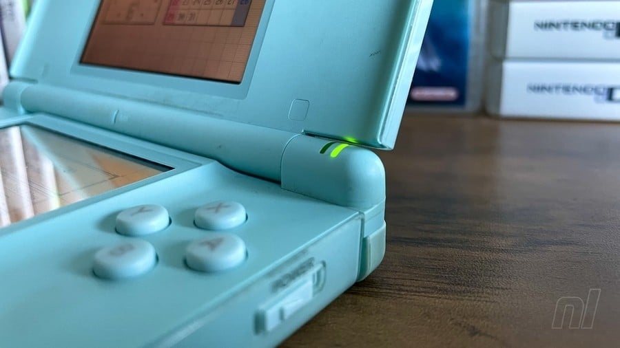 Nintendo DS Lite