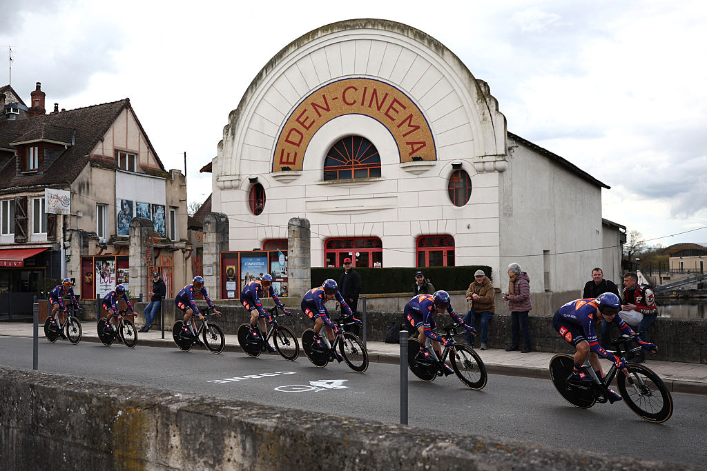 Team Picnic Postnl's riders compete during the 3rd stage of the Paris-Nice cycling race, 23.5 km team time-trial between Cosne-Cours-sur-Loire and Pouilly-sur-Loire, on March 10, 2026. (Photo by Anne-Christine POUJOULAT / AFP)