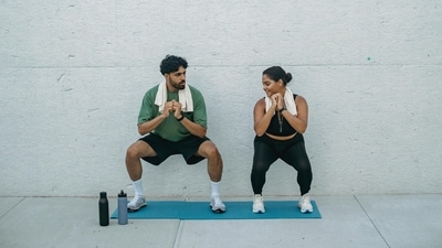 Strength training at least thrice a week is non-negotiable when it comes to losing fat. (Pexel)