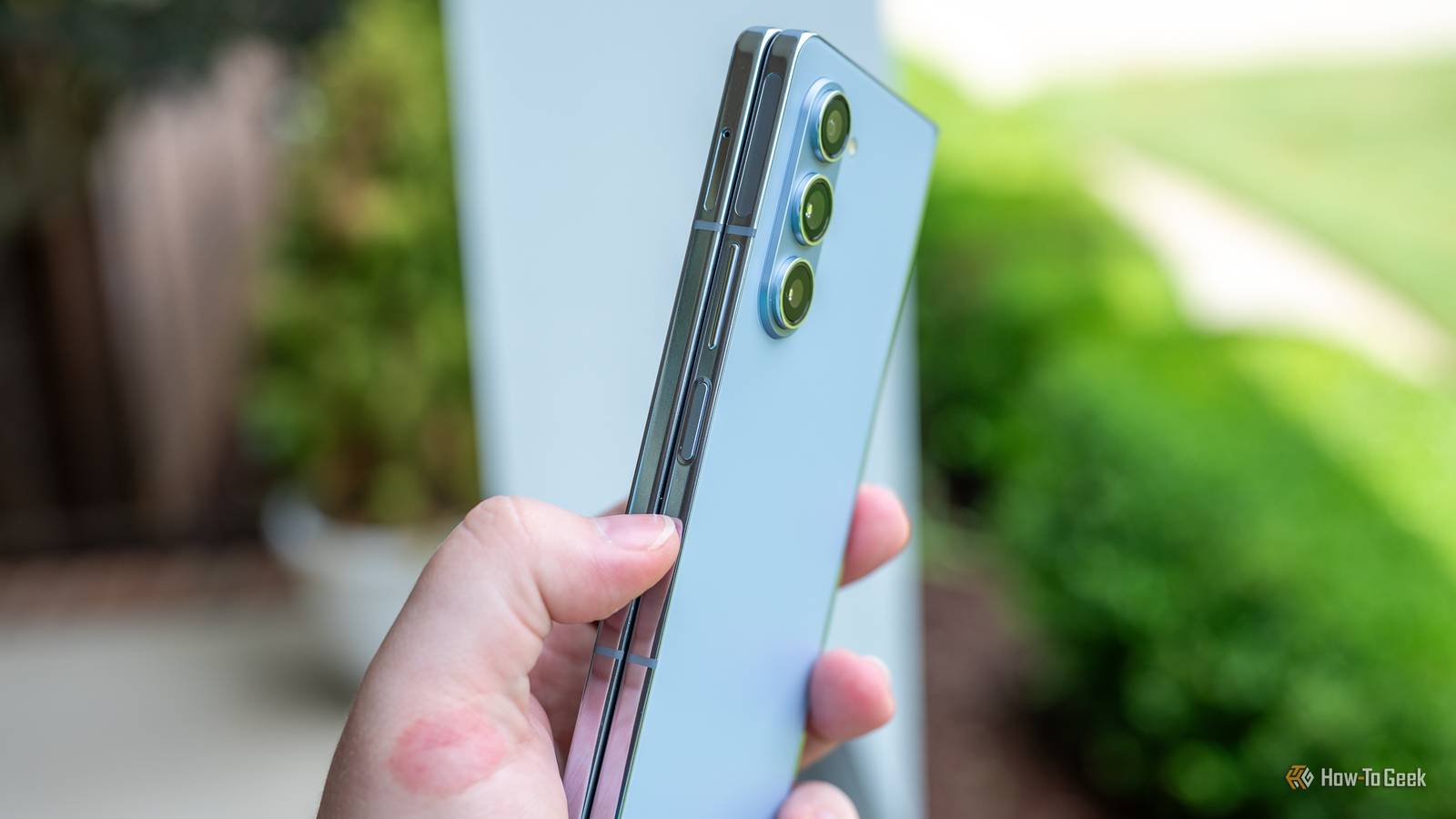 5 things your Android phone's buttons can secretly control (besides volume and power)