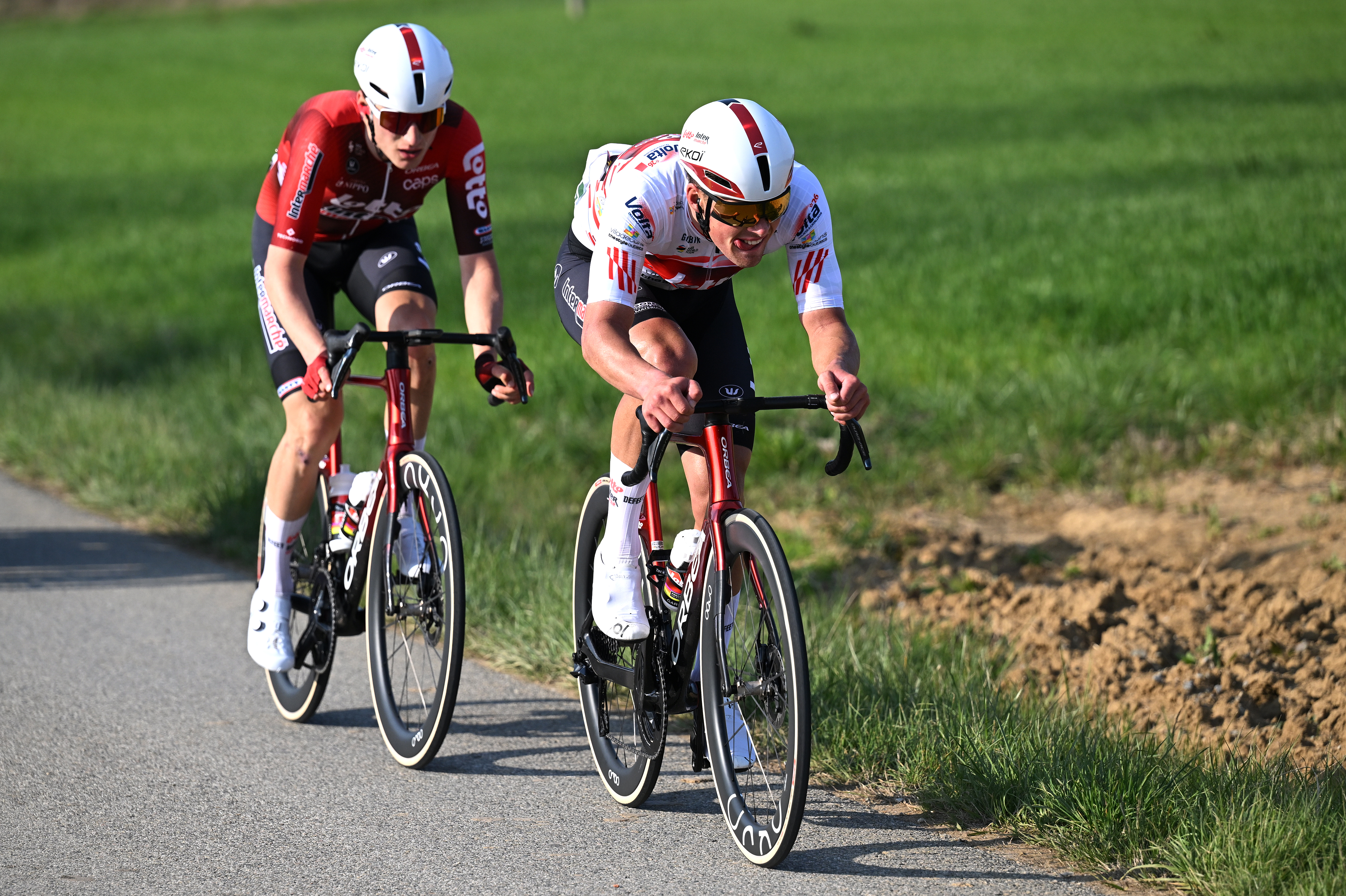 Baptiste Veistroffer and Liam Slock out front on stage 2 of Volta a Catalunya 2026