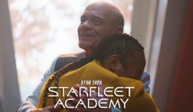 Interview: ‘Starfleet Academy’ EPs Talk “Sam 2.0” And Honoring The Doctor’s ‘Star Trek: Voyager’ History – TrekMovie.com