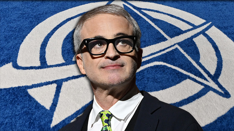 Alex Kurtzman On Starting Discussions With Paramount Skydance Over The Future Of Star Trek TV – TrekMovie.com