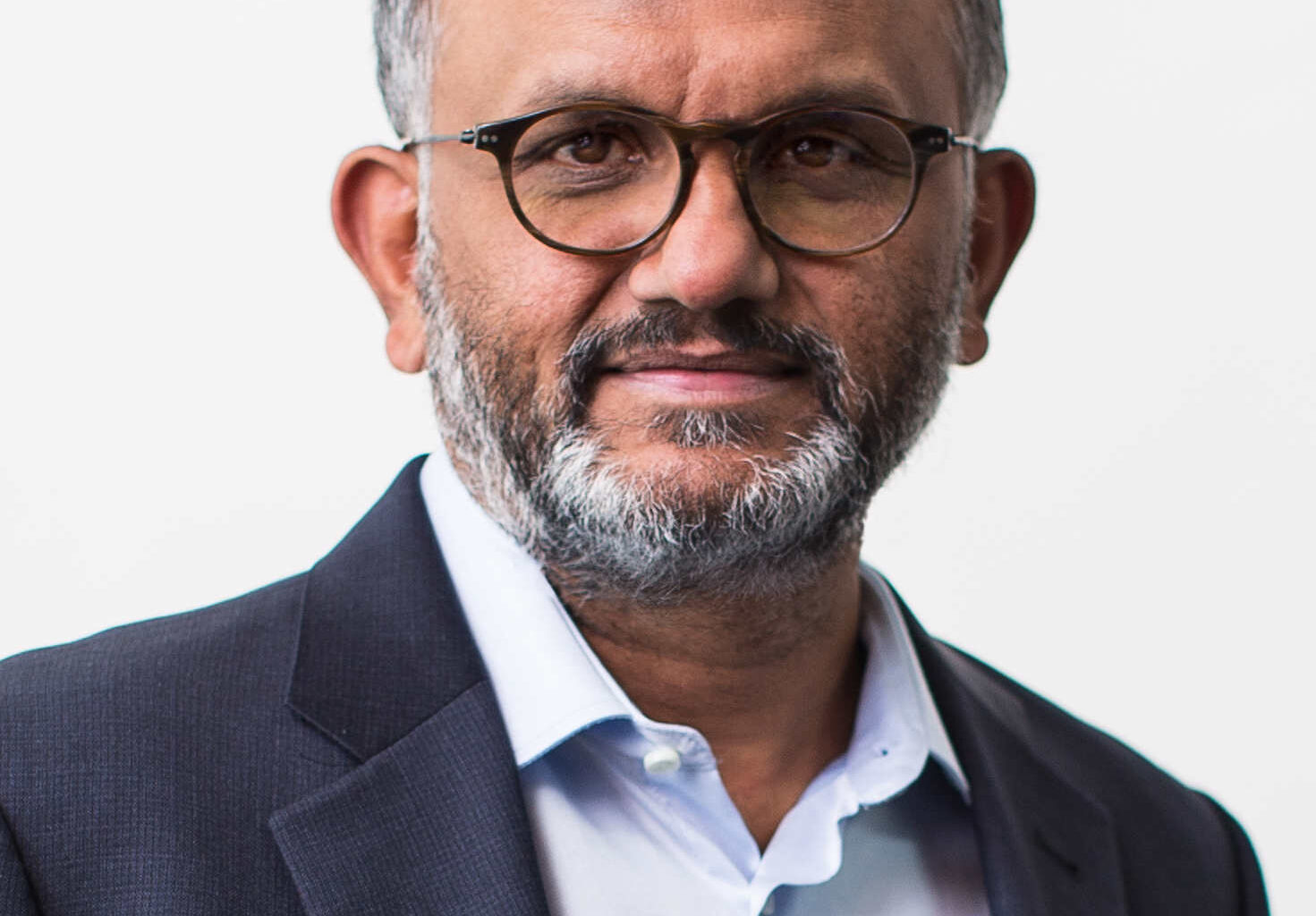 Adobe CEO Shantanu Narayen to step down after 18 years • The Register