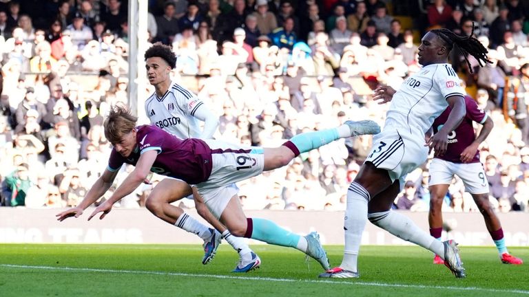 Zian Flemming directs a diving header on goal at Craven Cottage