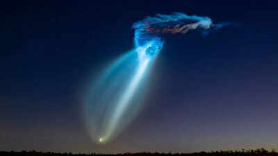 SpaceX rocket launch creates ‘space jellyfish’ effect in Florida sky during Falcon 9 mission carrying 29 Starlink satellites