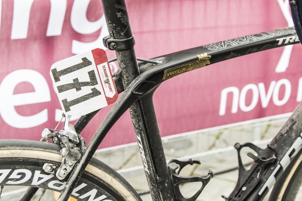 Trek Domane 2016 de-coupler close up - ©Paolo Ciaberta