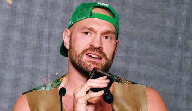 Tyson Fury says former heavyweight champion should’ve retired years ago: “You’re finished”
