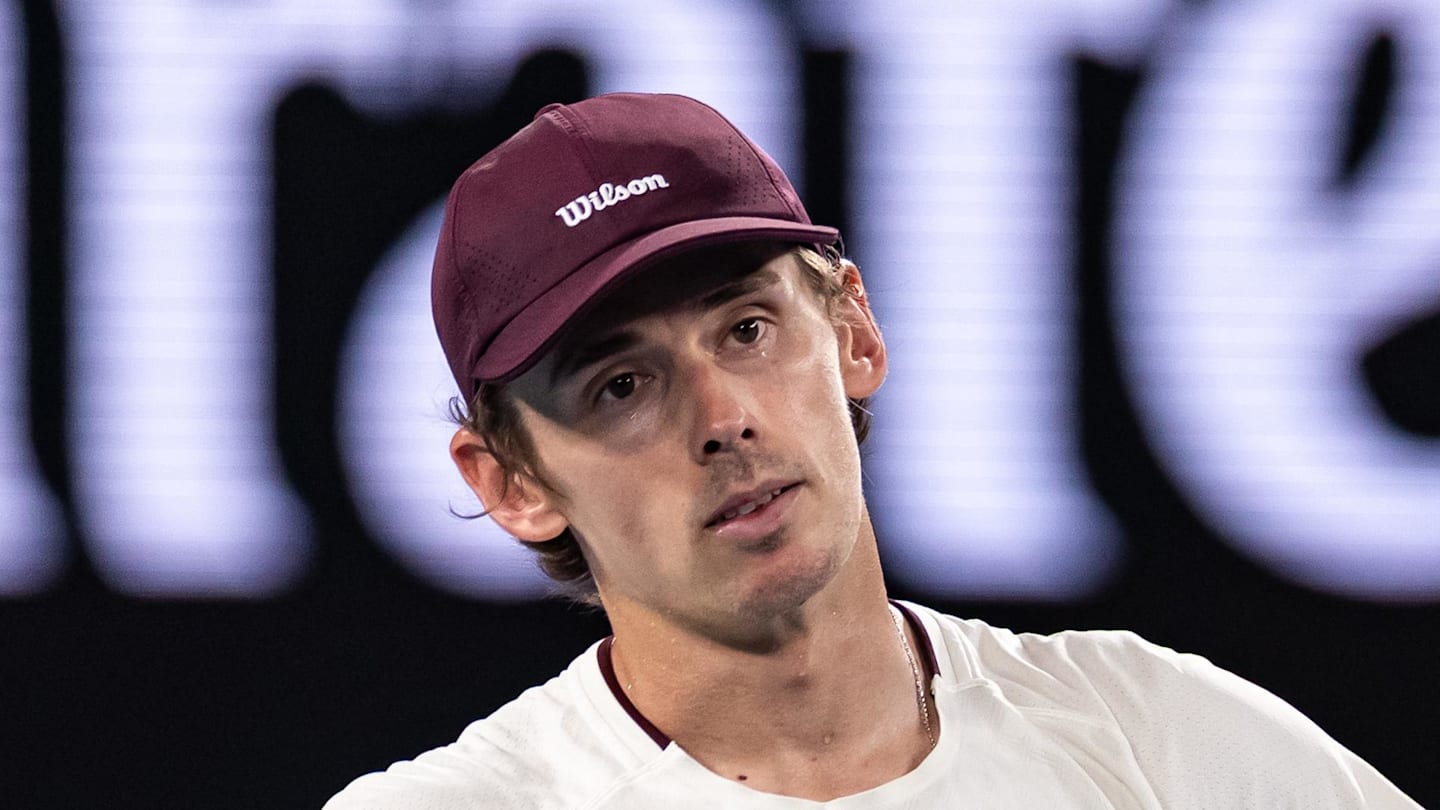 Alex de Minaur reacts to a point