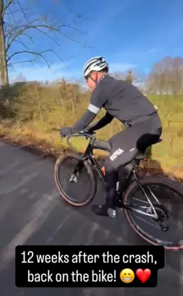 Sir Chris Hoy cycling 12 weeks after his injury.