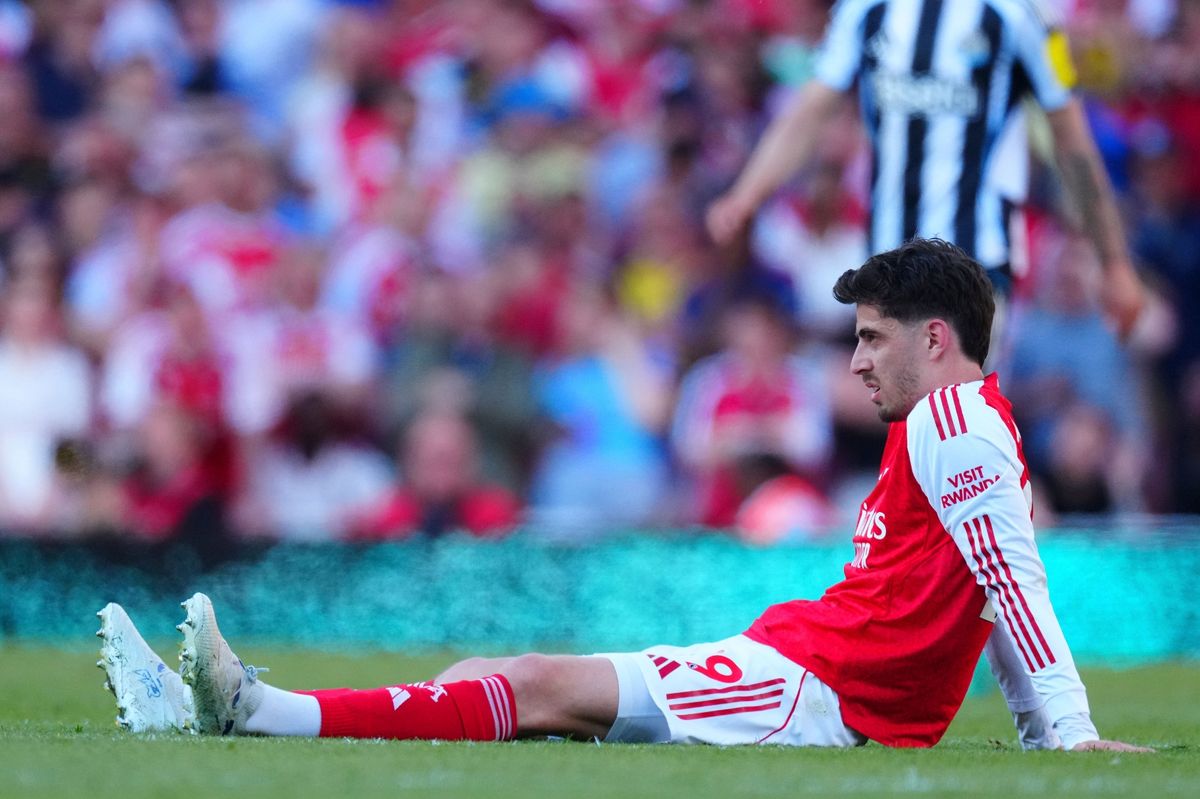 Kai Havertz sat down on the pitch