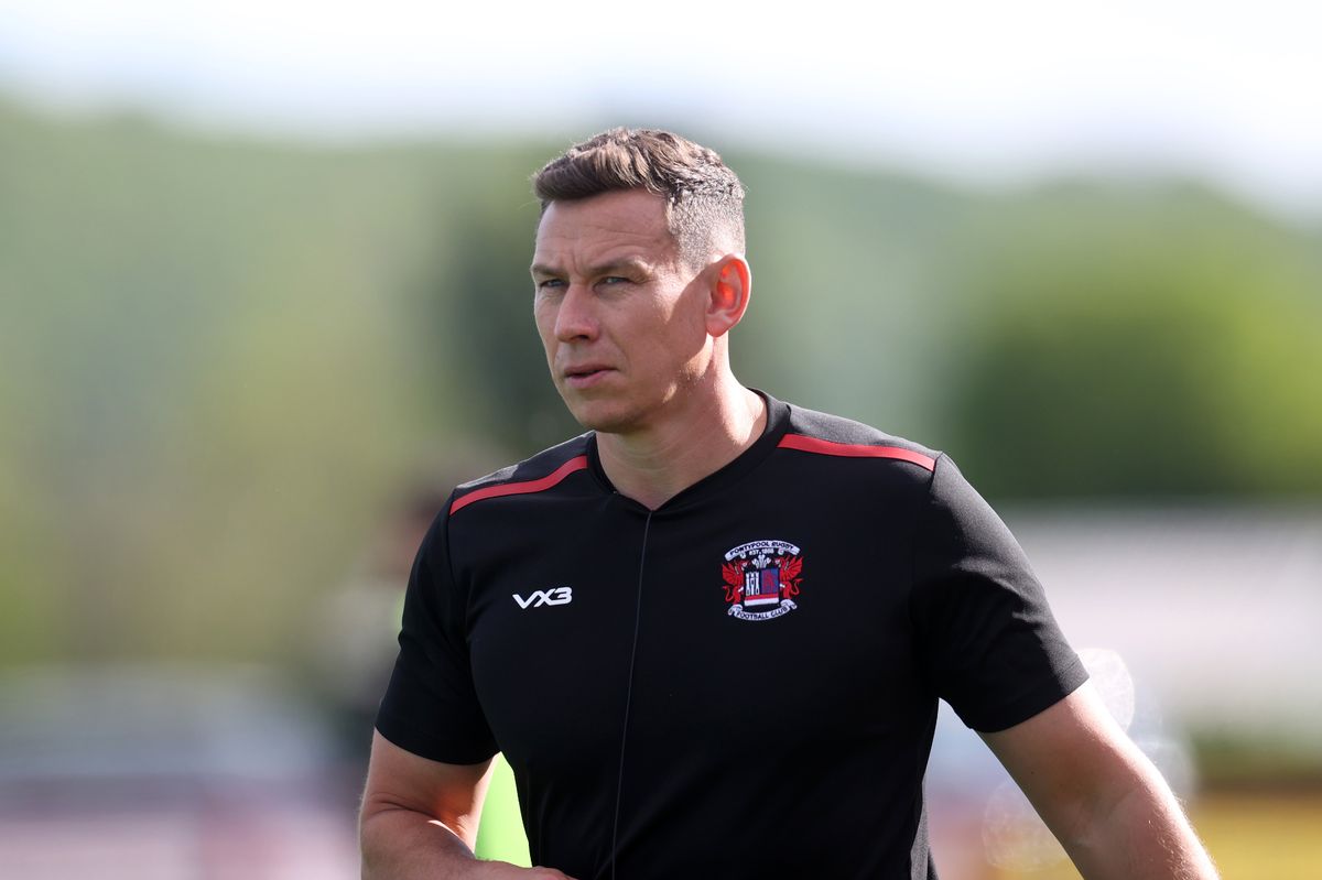 Pontypool head coach tom Hancock