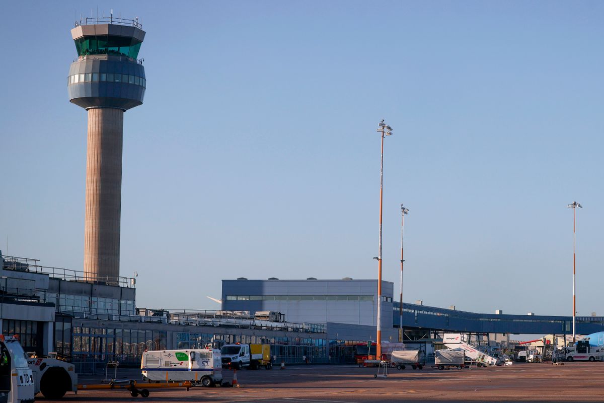 Photo of the grounds of East Midlands Airport.