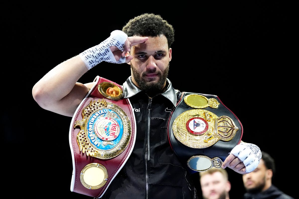 Moses Itauma celebrates his win