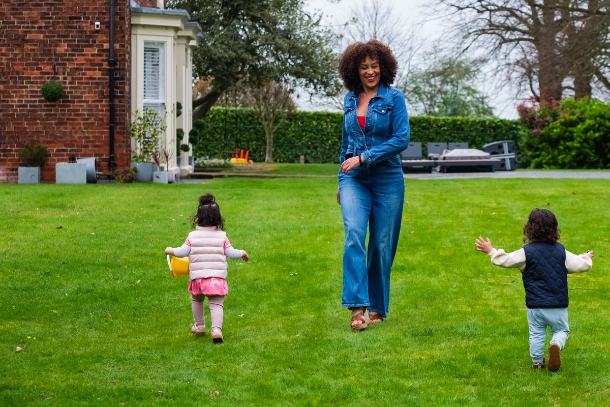Caroline Morgan with her children
