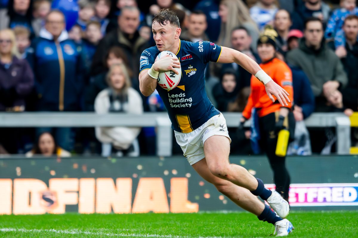 Hull FC have signed Harry Newman on loan.