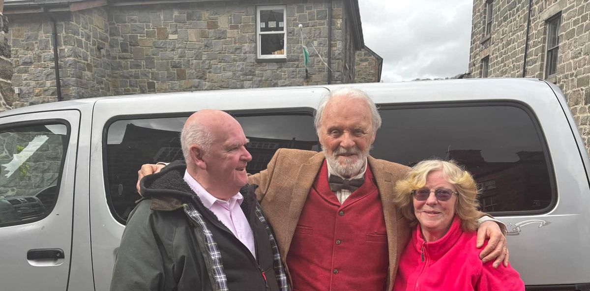 Anthony Hopkins with Linda Morgan and Delwyn Evans