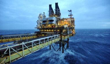 Trump calls for UK North Sea oil drilling, ramps up energy criticism